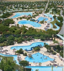 Sequoia Parc in 17320 Saint-Just-Luzac / Poitou-Charentes