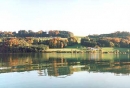 Blick vom Campingplatz über den See