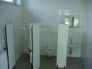 Kinder-WC und Kinderduschen